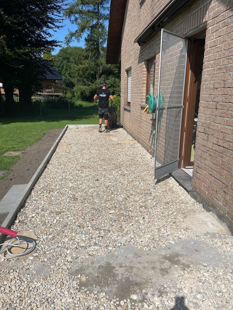 Aménagement en klinkers — fin de chantier (6)