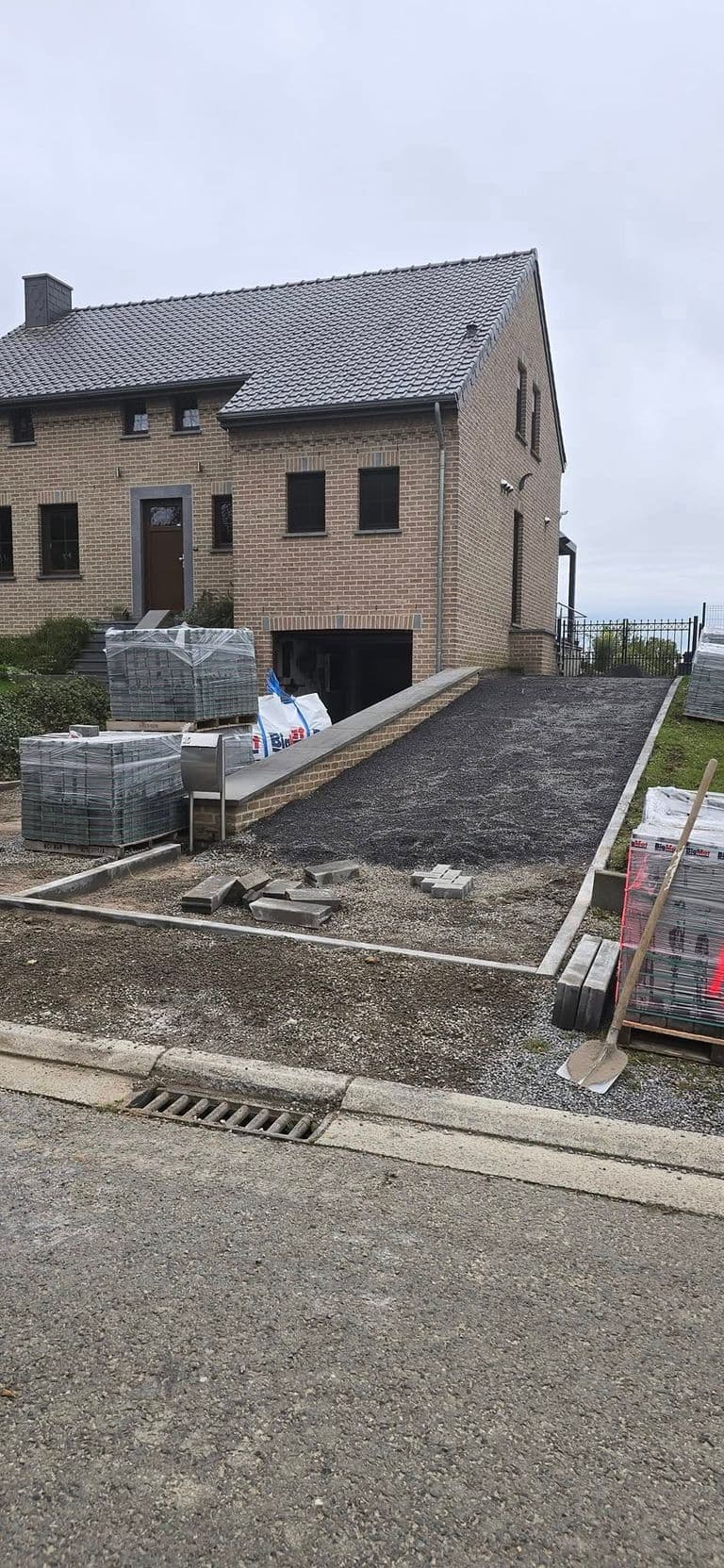 Allée de garage et de jardin — début de chantier (2)