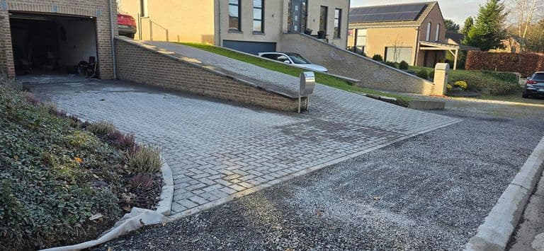 Allée de garage et de jardin — fin de chantier (1)