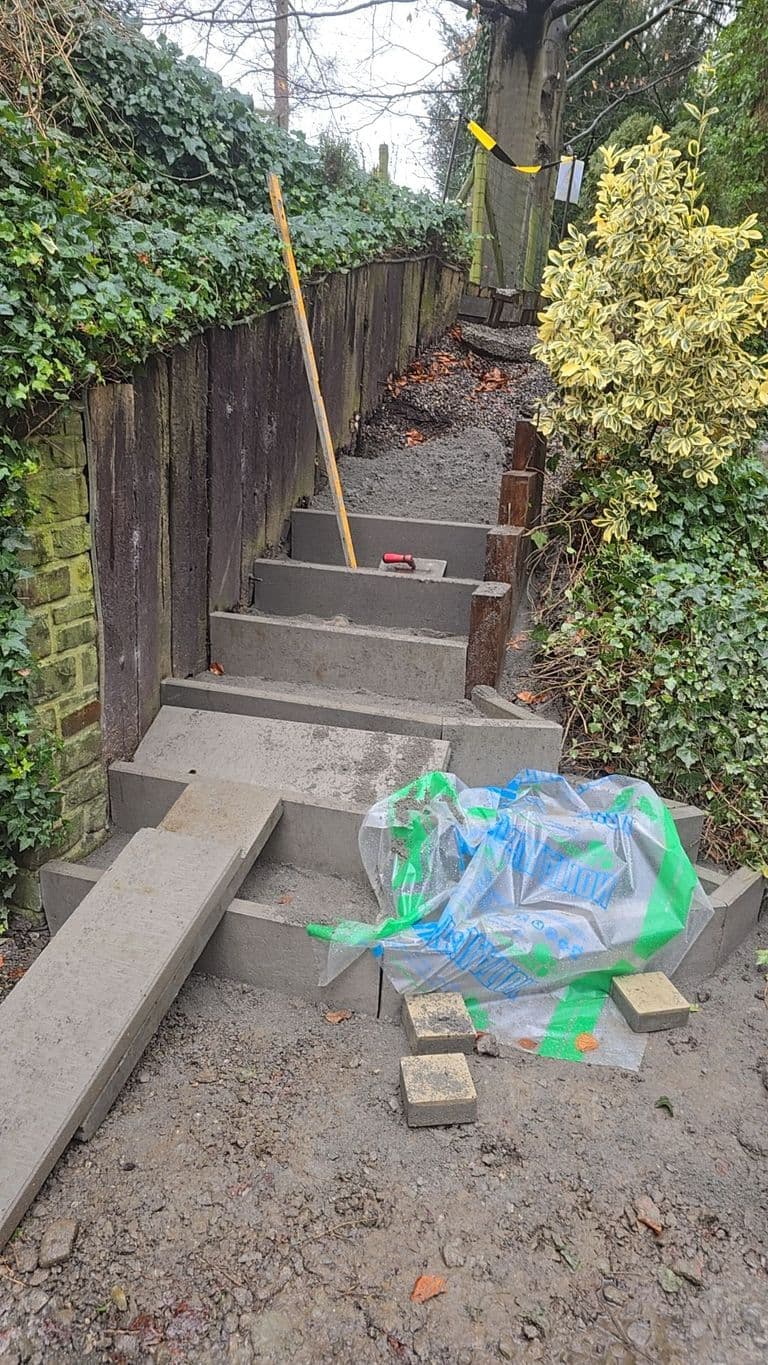 Rénovation d'un escalier — début de chantier (1)