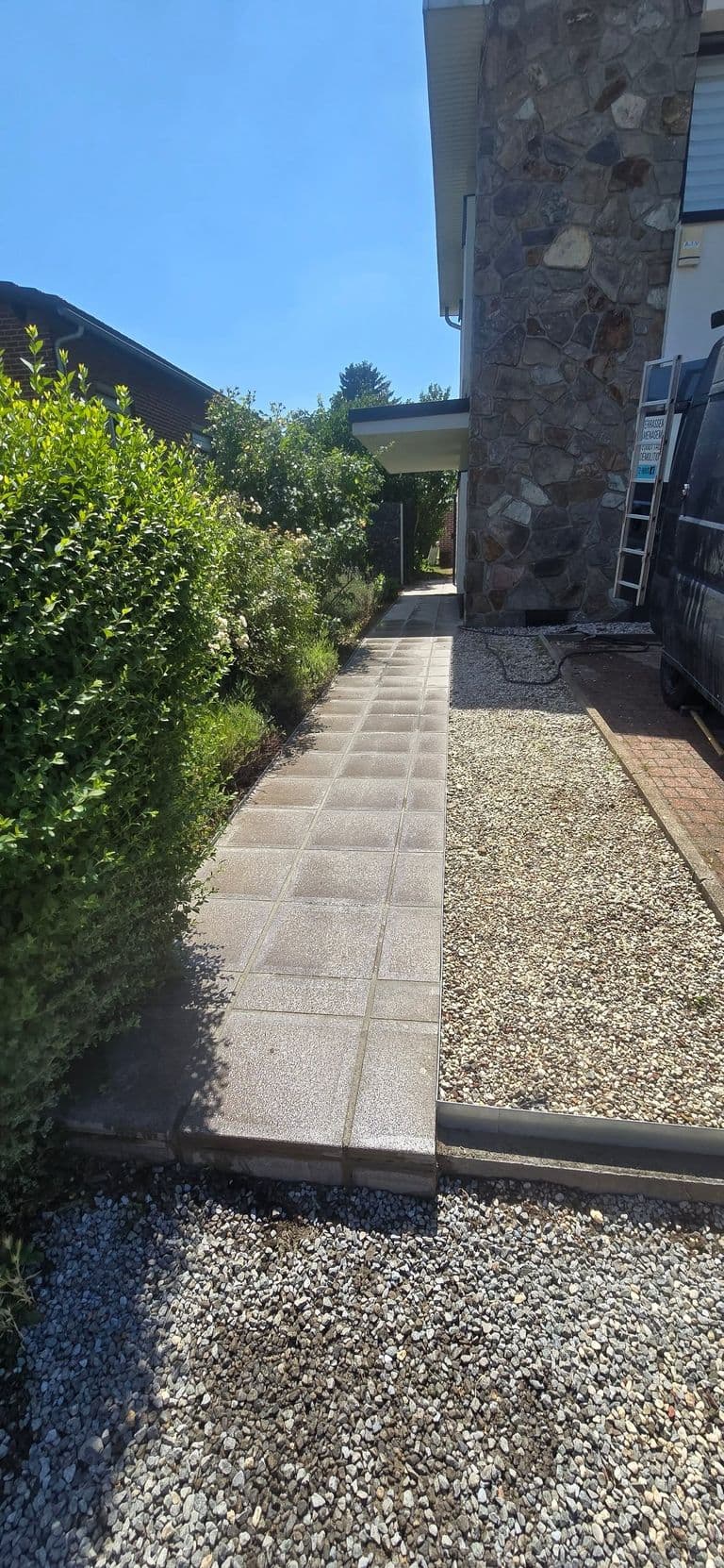 Terrasse en dalles 80 × 80 — fin de chantier (8)