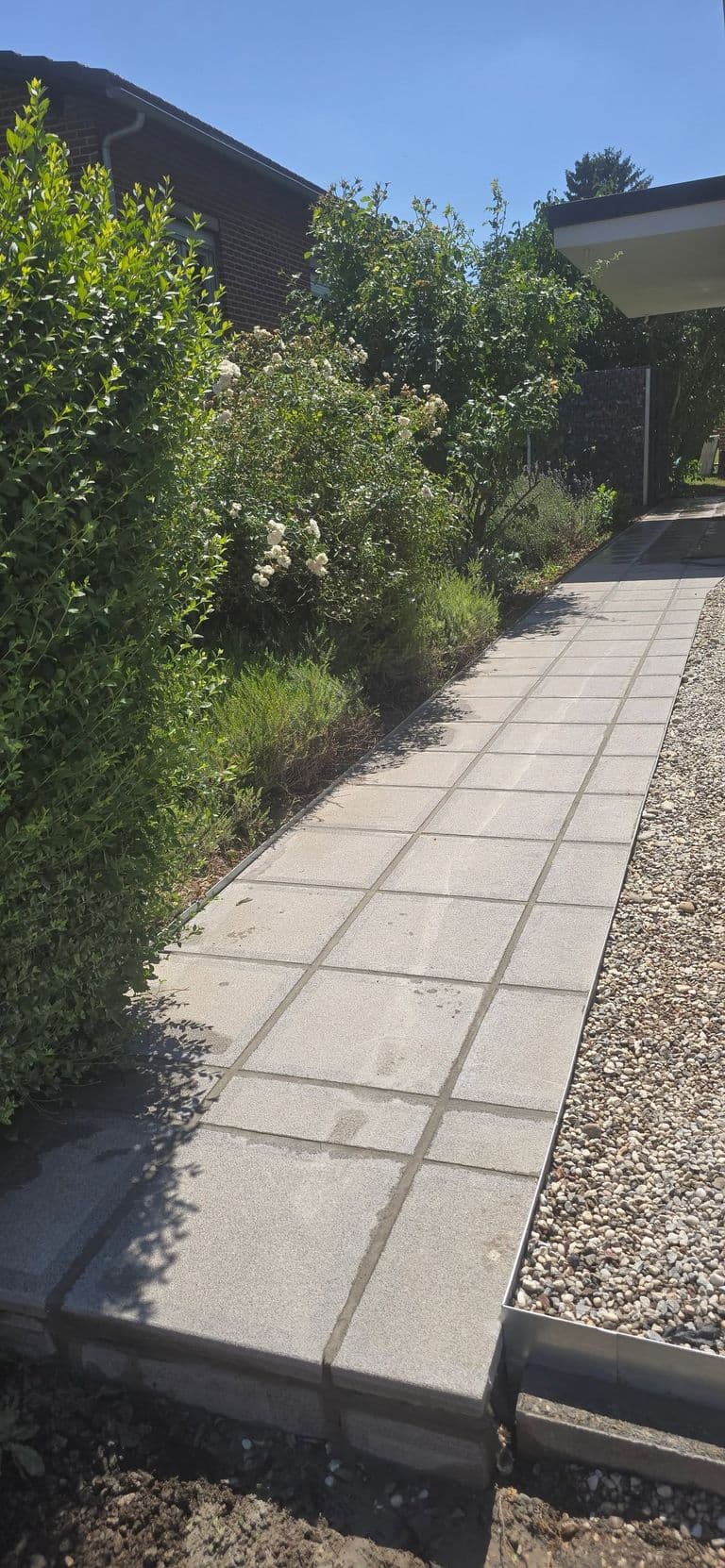 Terrasse en dalles 80 × 80 — fin de chantier (12)