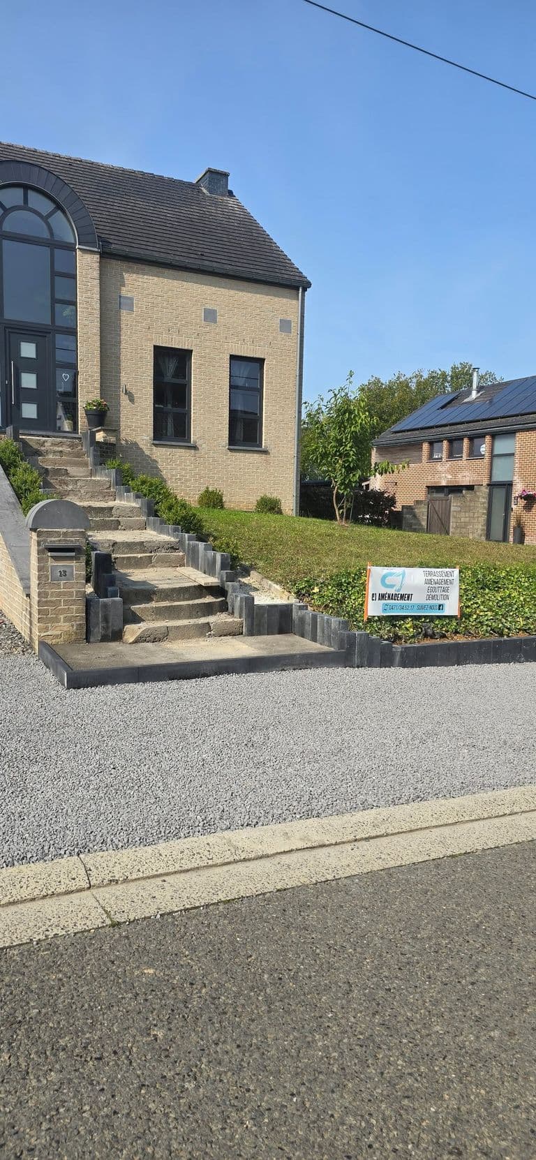 Escalier et terrasse en pierre bleue — fin de chantier (7)