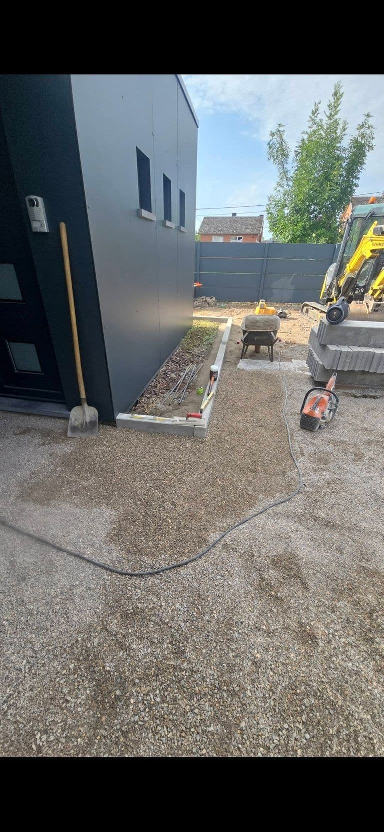 Parking de 300 m² en klinkers draino — fin de chantier (4)