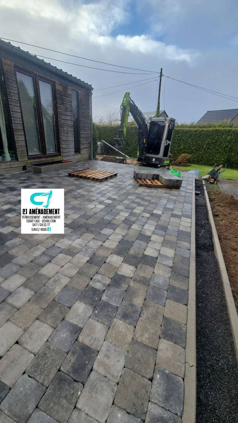 Terrasse en klinkers à Theux — fin de chantier (5)