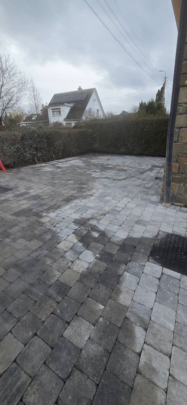 Aménagement complet : parking et jardin — fin de chantier (4)