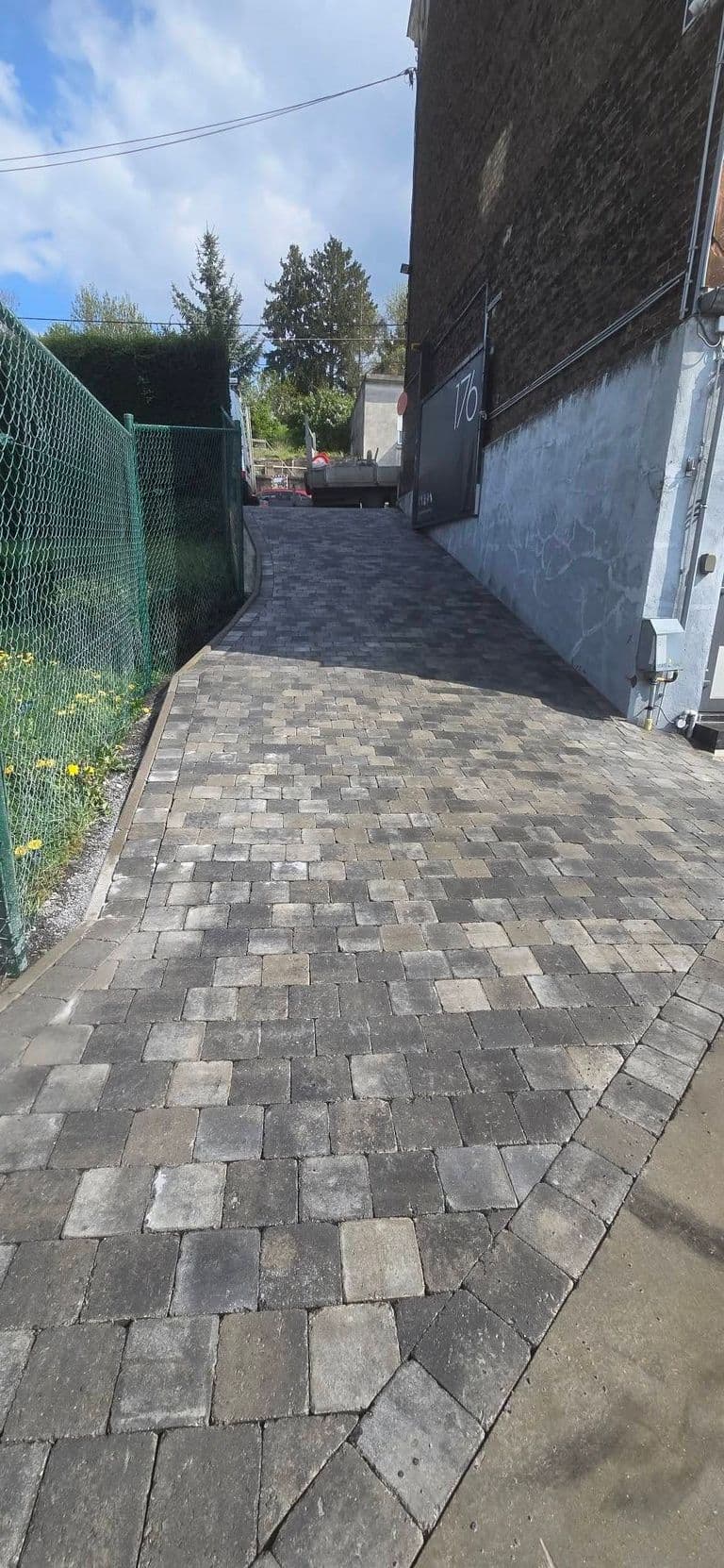 Allée de garage et escalier en klinkers — fin de chantier (7)